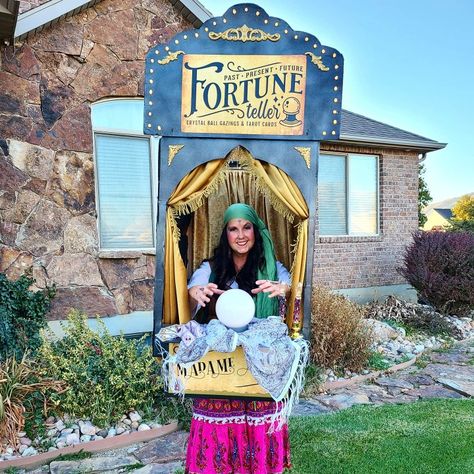 Carnival Fortune Teller Booth, Fortune Teller Booth Diy, Diy Fortune Teller Booth, Fortune Telling Booth, Fortune Teller Trunk Or Treat, Fortune Teller Tent, Fortune Teller Booth, Diy Booth, Fortune Teller Costume