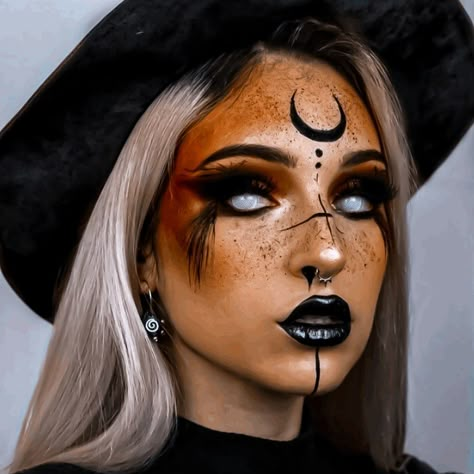 Dark Female Halloween Costumes, Black Demon Halloween Costume, Glam Demon Makeup, Satanic Makeup Halloween, Half And Half Halloween Makeup, Demon Costume Makeup, Demon Queen Makeup, Demonic Makeup Female, Ghoul Makeup Halloween