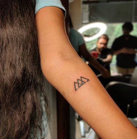 Small Tattoos With Big Meanings, Triangle Tattoo Meaning, Change Tattoo, Small Tattoos Ideas, Molecule Tattoo, Anatomical Heart Tattoo, Hourglass Tattoo, Pisces Tattoos, Semicolon Tattoo