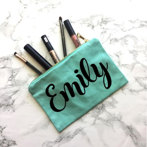 Party Gifts For Women, Personalized Makeup Bag, Custom Makeup Bags, Custom Makeup, Gifts For Friend, Personalised Gifts For Friends, Personalized Makeup Bags, Wedding Party Gifts, Event Gifts