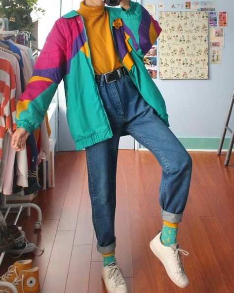 Stranger Things Inspiration Album - Album on Imgur 80s Fashion Women Dresses, 1980s Outfits Stranger Things, 1980s Windbreaker Outfit, 80s Colorful Fashion, Colorful Streetwear Women, 80 Fashion Women Vintage 1980s Style, Gen Z Summer Fashion, 80s Magazine Fashion, Retro Outfits 90s Style