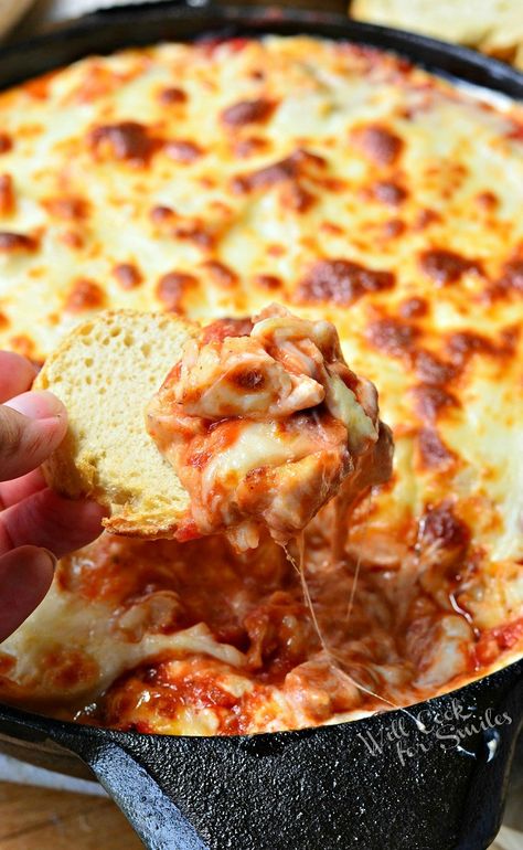 Chicken Parmesan Dip | from willcookforsmiles.com Chicken Parm Dip, Chicken Parmesan Dip, Parmesan Dip Recipe, Parmesan Dip, Blt Dip, Will Cook For Smiles, Awesome Appetizers, Delicious Dips, Italian Foods