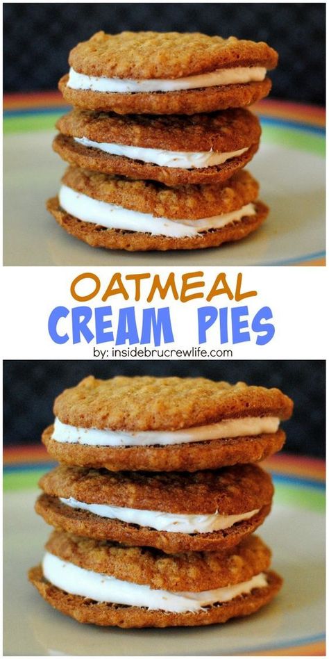 Marshmallow Cream Filling, Little Debbie Snack Cakes, Soul Recipes, Oatmeal Cream Pie, Oatmeal Creme Pie, American Snacks, Baking Treats, Oatmeal Cream Pies, Homemade Oatmeal