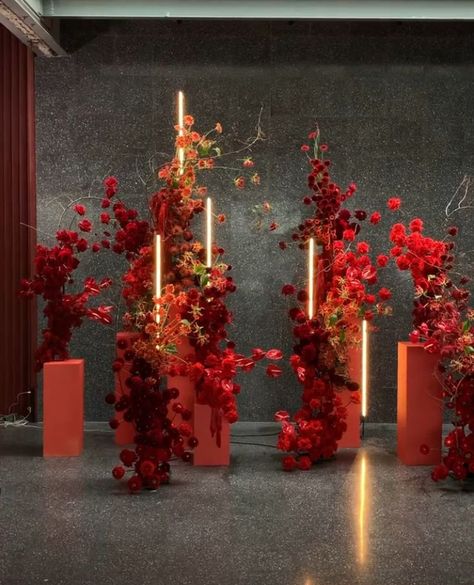 Stage Design Ideas Creative Indoor, Alternative Wedding Alter, Spring Flower Backdrop, Moody Romantic Wedding Colors, Extravagant Bridal Shower Ideas, Event Entry Decor, Chinese New Year Installation, Red Flower Installation, Valentine Installation