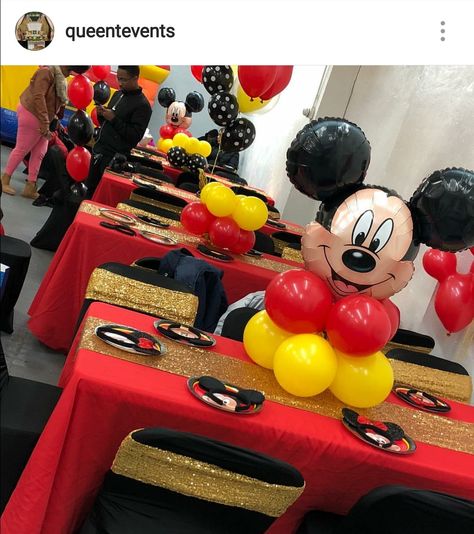 Mickey Mouse Table Setting, Mickey Mouse 1st Birthday Party Decorations, Mickey Mouse Birthday Outside, Mickey Party Table, Mickey Mouse Cakes 1st Birthday, Mickey Mouse Themed 1st Birthday Party, Miki Mouse Birthday, Mickey Mouse Playhouse Birthday Party, Mickey And Minnie Mouse Birthday Party