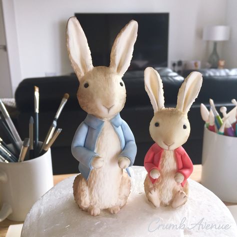 Bing Cake, Rabbit Cake Topper, Peter Rabbit Characters, Peter Rabbit Cake, Rabbit Cake, Fondant Cake Topper, Cake Topper Tutorial, Have A Great Week, Fondant Tutorial