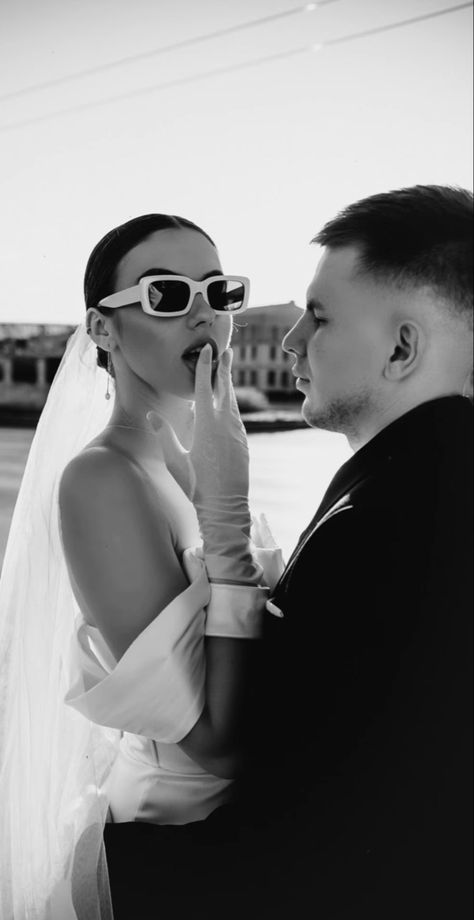 Wedding With Sunglasses, Courthouse Wedding Photos Sunglasses, Sunglasses With Wedding Dress, Cool Wedding Photos Sunglasses, Bride With Sunglasses Photo Ideas, Bride And Groom Sunglasses Photo Ideas, Wedding Dress Sunglasses, Bride In Sunglasses, Engagement Shoot Sunglasses