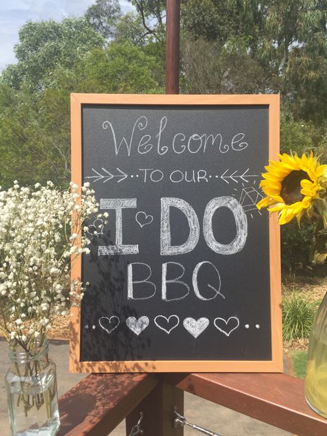 ‘I DO’ BBQ - engagement party welcome. I Do Bbq Photo Backdrop, Outdoor Fall Engagement Party, Engagement Party Dinner Ideas, Picnic Engagement Party, Small Engagement Party Ideas Simple, Park Engagement Party, I Do Bbq Ideas, Small Engagement Party Ideas, Bbq Engagement Party Ideas