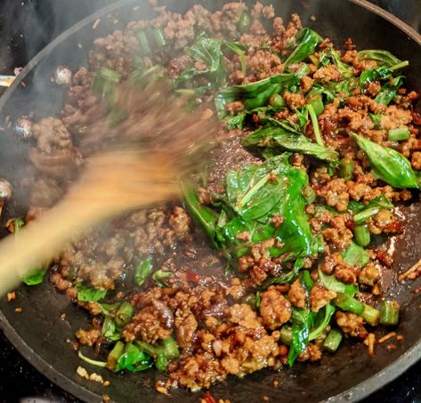 Thai Basil Pork, Basil Pork, Pork With Rice, Pao Recipe, Pad Kra Pao, Pork Mince Recipes, Ground Pork Recipes, Thai Recipe, Basil Recipes