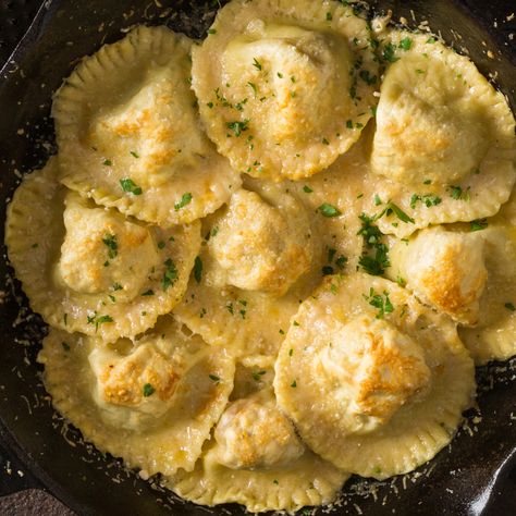 Ravioli Air Fryer Recipe, Air Fryer Ravioli Recipes, Air Fry Frozen Ravioli, Air Fry Ravioli Recipe, Airfry Ravioli Recipe, Air Fryer Ravioli Fresh, Air Fryer Ravioli Frozen, Fork To Spoon Air Fryer Recipes, Air Fry Ravioli