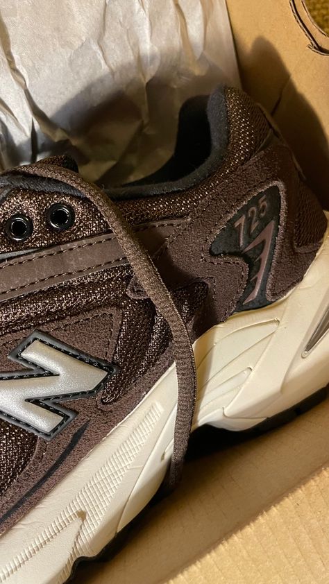 new balance 725 dark coffee ☕️ New Balance 725, Dark Coffee, Color Cafe, New Balance, Cafe, Coffee, Color