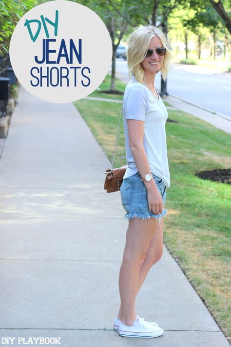 DIY Jean Shorts Jean Shorts Tutorial, Making Jean Shorts, Diy Cutoffs, Diy Denim Shorts, Diy Jean Shorts, Cut Jean Shorts, How To Make Jeans, Chic Winter Coat, Diy Playbook