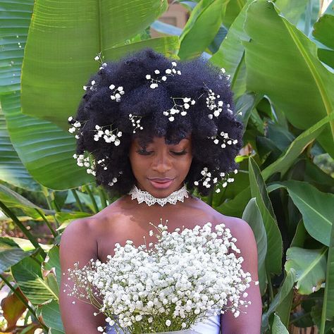 Abigail ab.k_ Stop And Smell The Flowers, Pelo Afro, Black Bride, Black Femininity, Afro Punk, Hair Reference, Baby's Breath, May 23, Afro Hairstyles