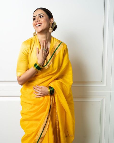 Genelia Deshmukh, Yellow Silk Saree, Organza Lehenga, Chanderi Saree, Raw Mango, Celebrity Casual Outfits, Latest Designer Sarees, Yellow Saree, Indian Dresses Traditional