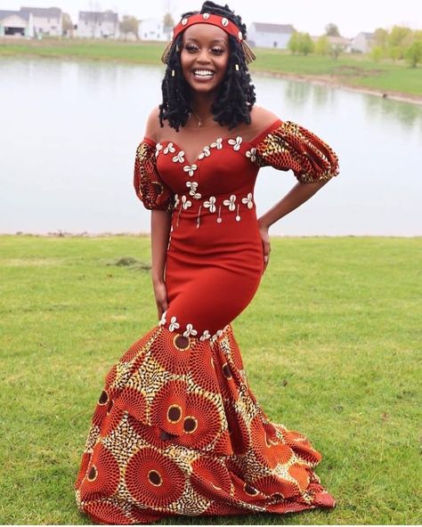 Ruracio Outfits For Ladies, Lobola Outfits, Zulu Traditional Attire, Kitenge Designs, African Bridal Dress, Outfits For Ladies, African Party Dresses, African Traditional Wedding Dress, African Wedding Attire