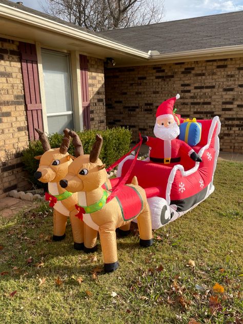 Inflatable Christmas Decorations, Inflatable Santa, Outdoor Inflatables, Inflatable Decorations, Christmas Inflatables, Santa And Reindeer, Farmhouse Christmas, Yard Decor, Reindeer