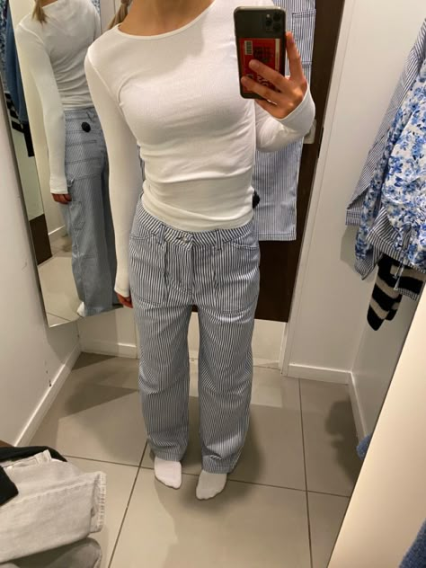 Copenhagen Style Striped Pants, Blue Striped Jeans Outfit, Cophengan Style Aesthetic, Cophengan Style, Copenhagen Style Aesthetic, Blue Striped Pants Outfit, Striped Jeans Outfit, Copenhagen Vibes, Striped Pants Outfit