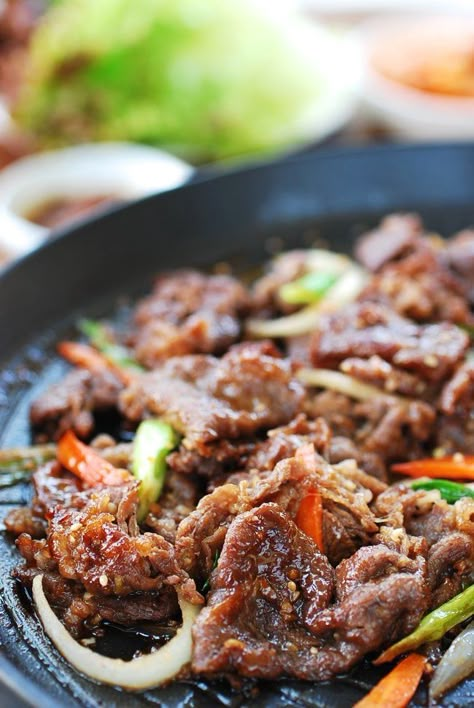 Koreansk Mad, Beef Bulgogi Recipe, Seoul Style, Bulgogi Sauce, Korean Bbq Beef, Bulgogi Recipe, Mapo Tofu, Korean Cooking, Bulgogi Beef