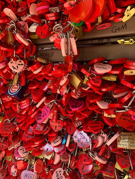 Italy Verona, Letters To Juliet, Love Locks, Here I Go Again, I See Red, Italian Life, Verona Italy, Italy Aesthetic, Heart Lock