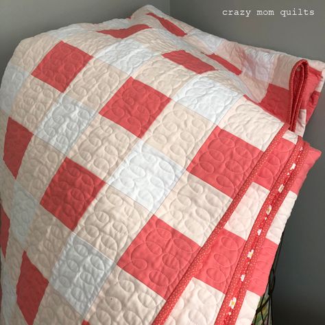 Buffalo Plaid Quilt, Light Blue Gingham, Gingham Quilt, Beginner Quilt, Picnic Quilt, Quilt In A Day, Flannel Quilts, Crazy Mom, Plaid Quilt