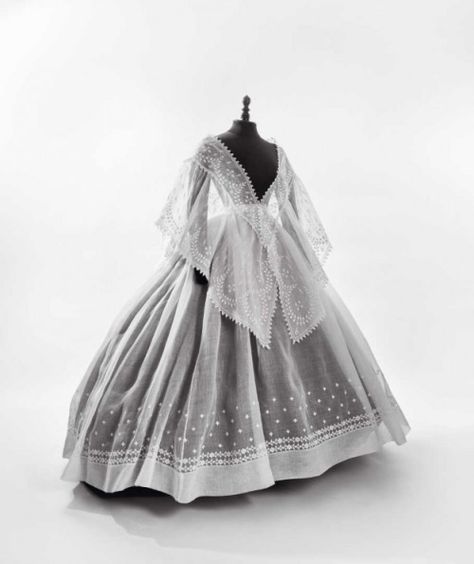 Skirt and mantelet, 1865-70From Daguerre 1860s Dresses, Sheer Dresses, 1860 Fashion, 19th Century Clothing, Gauze Skirts, 1800s Fashion, 파티 드레스, 19th Century Fashion, History Fashion