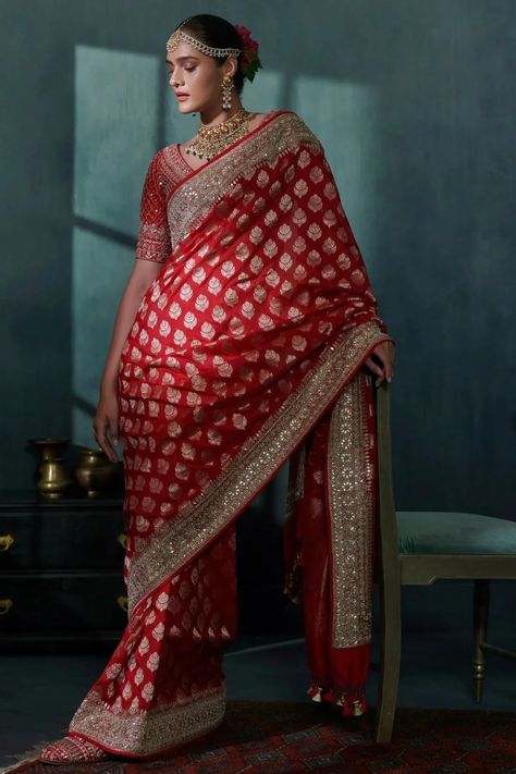 Patralekha Wedding Saree, Red Saree Wedding, Reception Sarees, Banarsi Saree, Sarees Wedding, Anita Dongre, Party Sarees, Saree Designs Party Wear, Indian Bridal Dress