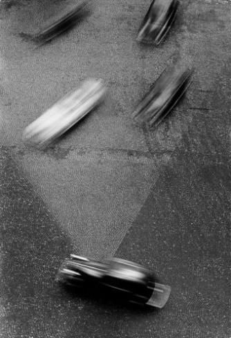 Artwork by Otto Steinert, „RHYTHMUS U. STRUKTUR“ (VIEW FROM THE ARC DE TRIOMPHE), Made of Vintage. 1951. 30 x 20,5 cm Gelatin silver print. Agfa Brovira paper Otto Steinert, Willy Ronis, Berenice Abbott, Black And White City, Alfred Stieglitz, 35mm Photography, History Of Photography, Gelatin Silver Print, Motion Blur