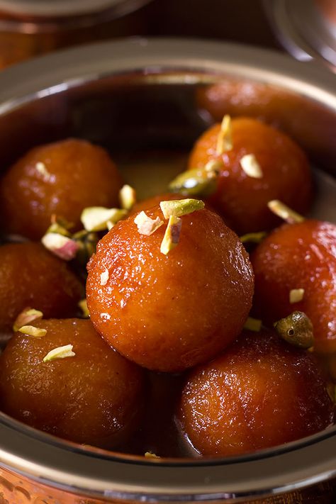 Gulab Jamun Recipe, Jamun Recipe, How To Store Bread, Physically Fit, Indian Dessert, Gulab Jamun, Tastemade Recipes, Indian Sweet, Indian Desserts