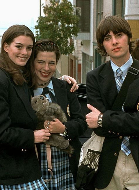 Exciting news for Princess Diaries fans! Princess Diaries 3, Princess Diaries 1, The Princess Diaries 2001, Princes Diaries, Robert Schwartzman, Diary Movie, The Princess Diaries, Images Disney, Septième Art