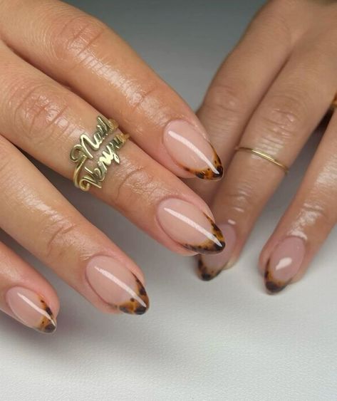 gel polish detail in the link Leopard French Nails, Vintage Nail Art, French Tip Gel Nails, Chic Nail Designs, Plain Nails, Celebrity Nails, Vintage Nails, Model Nails, Girly Acrylic Nails