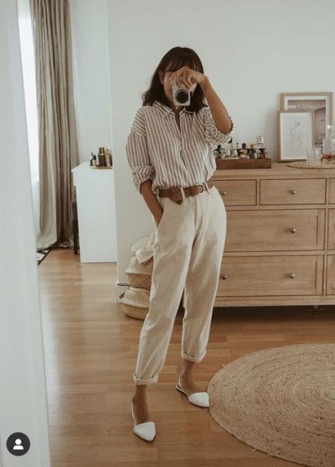 Work Outfits Frauen, Minimalist Moda, Jean Beige, 여름 스타일, Business Casual Outfits For Work, Ținută Casual, Modieuze Outfits, Casual Work Outfits, Home Outfit