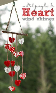 Melted Pony Beads, Melted Bead Crafts, Carillons Diy, Saint Valentin Diy, Valentines Bricolage, Wind Chimes Craft, Valentine's Day Crafts For Kids, Diy Wind Chimes, Valentine Crafts For Kids