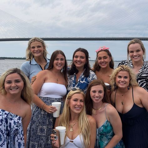 Have a destination bachelorette trip to plan or join? Charleston may be a great option for you. Here is why: 1. You can stay City or Beach; you pick your vibe 2. Private Party Boat Charters, Party Boat Charters, Booze Cruises 3. Restaurants, Restaurants, Restaurants! 3. Always an Event, Festival, or Concert 4. Boutique Shopping and Markets #boozecruise #travelguide #privateboat #futurebride #charlestonsc #summer2024 Destination Bachelorette, Party Boat, Booze Cruise, Bachelorette Trip, Charter Boat, Boat Party, Future Bride, Private Party, Charleston Sc