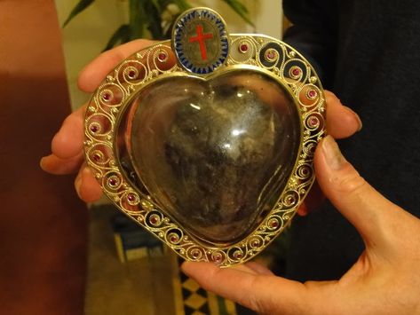 The World’s Grossest Catholic Relics Catholic Horror Aesthetic, Roman Catholic Aesthetic, Gothic Catholic Aesthetic, Catholic Core Aesthetic, Dark Catholic Aesthetic, Catacomb Saints, Religious Horror, Relics And Artifacts, Incorruptible Saints