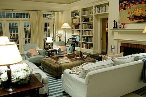 Its Complicated House, Nancy Meyers Aesthetic, Nancy Meyers, Diane Keaton, Hamptons House, Tell A Story, Farmhouse Style Kitchen, Creative Furniture, Decorating Small Spaces