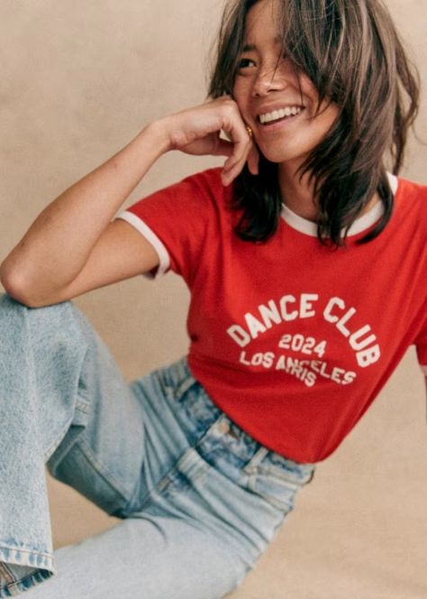 New in | Womenswear | Sézane Red Tshirt Outfit, Work Travel Outfit, Printed Tshirt Outfit, French Letters, Rich Girl Fashion, Dance Club, Club T Shirt, Red Tee, Round Neck Tees