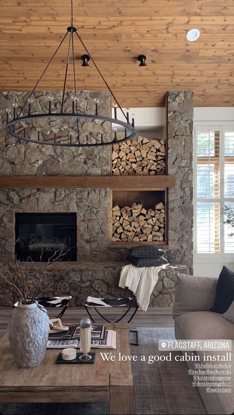 Lodge Fireplace, Mountain Living Room, Rustic Stone Fireplace, Cottage Fireplace, Cabin Fireplace, Log Home Interiors, Log Cabin Rustic, Ranch Remodel, Modern Mountain Home