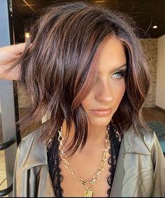 Fall Hair Cuts, Vlasové Trendy, Haircut And Color, Hair Color And Cut, Trending Haircuts, Great Hair, Brunette Hair Color, Bobs Haircuts, Fall Hair