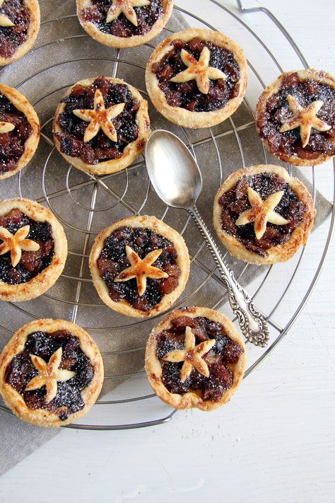 Mincemeat Pie Recipe, Mincemeat Tarts, Fruit Mince Pies, Mincemeat Pie, Mince Pie Recipe, Irish Foods, Mince Pie, Yummy Dessert, Pie Tart