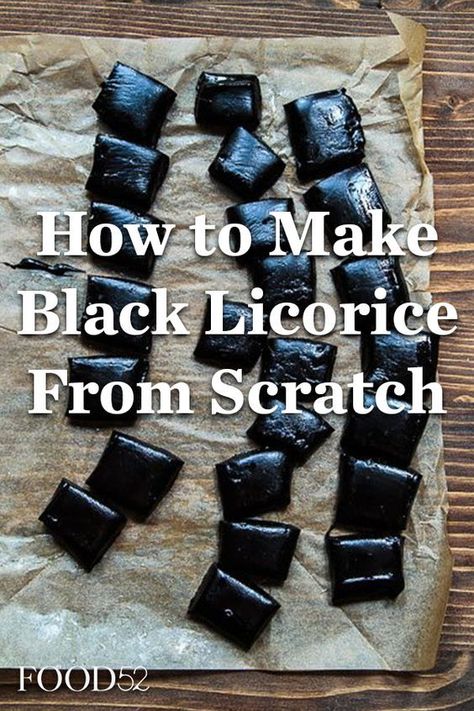 homemade black licorice how to make Black Licorice Recipe, Licorice Recipe, Homemade Liquorice, Liquorice Recipes, Licorice Candy, Dessert Aux Fruits, Homemade Sweets, Candy Recipes Homemade, Christmas Candy Recipes