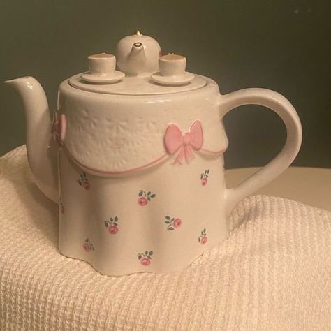 Price Kensington Potteries Classy Easter Decor, Cute Teapot, Teapot Set, Pottery Painting Designs, Tanah Liat, Clay Diy Projects, Keramik Design, Ceramics Ideas, Teapots And Cups