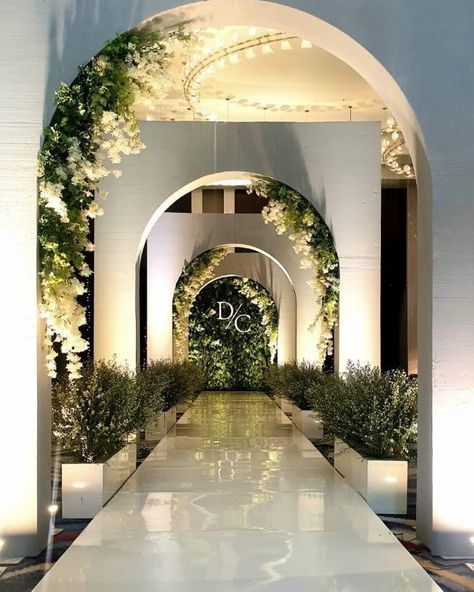 Wedding Walkway Decorations Pathways, Tunnel Entrance Design Wedding, Wedding Arch Walkway Entrance, Grand Wedding Entrance, Wedding Hallway Decor, Entrance Tunnel Wedding, Tunnel Entrance Wedding, Entry Arch Wedding, Wedding Entrance Decor Walkways