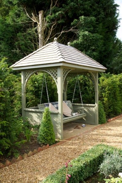 Taman Diy, Luxury Garden Furniture, Garden Swing Seat, Garden Arbor, Garden Wallpaper, Luxury Garden, Garden Gazebo, Garden Buildings, Garden Seating