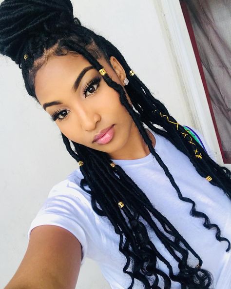 👌🏾 @shenseea Selfie🤳🏻 Blonde Box Braids, Braided Prom Hair, Faux Locs Hairstyles, Long Box Braids, Cool Braid Hairstyles, Box Braids Styling, Hairstyle Gallery, African Braids Hairstyles, Locs Hairstyles