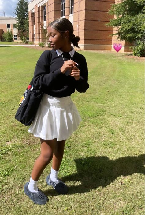 Cargo Skirt Outfit School, Cute Uniforms For School, First Day Of School Outfit Uniform Skirt, Summer Uniform Outfits, Non School Uniform Day Outfit Uk, Preppy School Outfits Uniform, Uniform Outfits Skirt, Uniform Back To School Outfits, Back To School Outfits Skirt