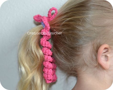 Hair Spirals, Crochet Ponytail, Crochet Hair Bows, Pink Designs, Crochet Bows, Crochet Hair Accessories, Crochet Girls, Quick Crochet, Crochet Hair