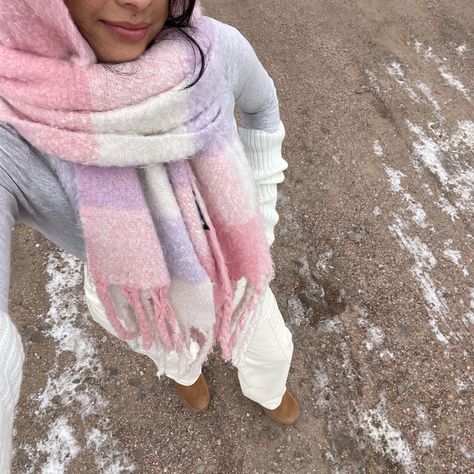 #balaclava #pink #fashion #style #aesthetic Pink Balaclava Aesthetic, Russian Fashion Aesthetic, Yellow Scarf Outfit, Pink Scarf Outfit, Balaclava Aesthetic, Autumn Coquette, Fashion Style Aesthetic, Pastel Fall, Japan Outfits