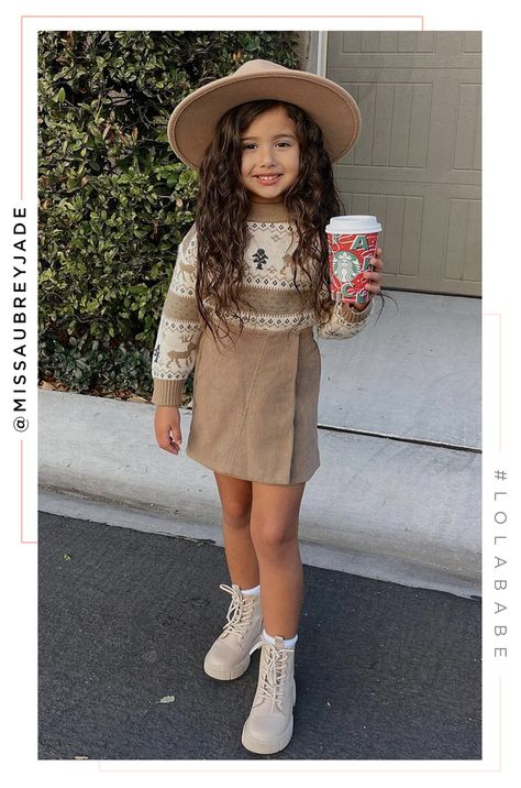 Shop Camel Kids Flat Brim Hat at MISSLOLA.COM Kid Models Outfits, Picture Day Outfit Ideas Elementary Kids, Fall Outfits Girls Kids, Picture Day Outfit Kids, Country Kids Outfits, Fall Picture Outfits For Kids, Preschool Picture Day Outfit, Cute Girl Outfits Kids, Fall Kids Outfits