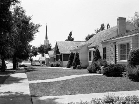 Shown above is a black and white 1950's suburban street. This is used to represent the Finches' home. In their neighborhood, they grew up and matured. It is a tightly knit neighborhood, and they learn the secrets of their neighbors. Miss Stephanie Crawford is the town gossip, giving the town an opinion the same as her own. The Radleys isolate themselves and refuse to go with social norms. Stony Brook University, 1950s House, Suburban House, Health Administration, Time Life, Occupational Health And Safety, Black American, Lifestyle Photographer, Vintage Ads