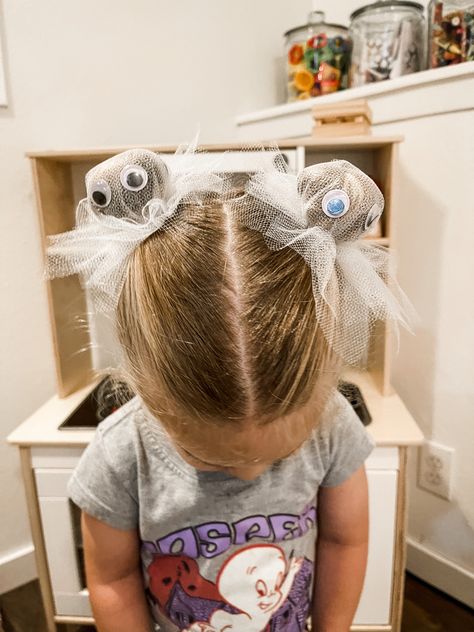 Halloween Hairstyles Ideas, Halloween Girl Hairstyles, Boo Buns Hair Kids, Ghost Pigtails, Spooky Hair Day, Toddler Halloween Hairstyles, Halloween Hair Ideas For Kids, Toddler Halloween Hair, Ghost Hair Buns